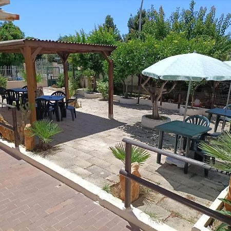 Mony'S Island B&B Алгеро Екстериор снимка